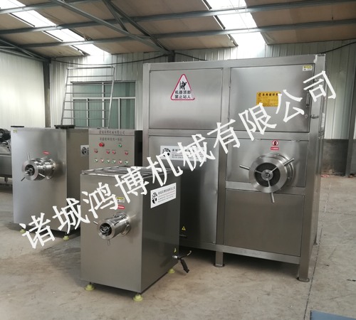 大型凍板破碎(suì)顆(kē)粒機