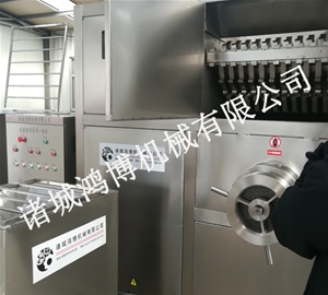 高效率大型破（pò）碎機